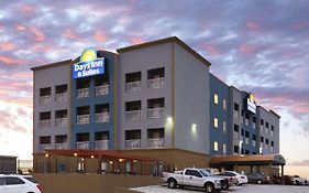 Days Inn And Suites Galveston West Seawall